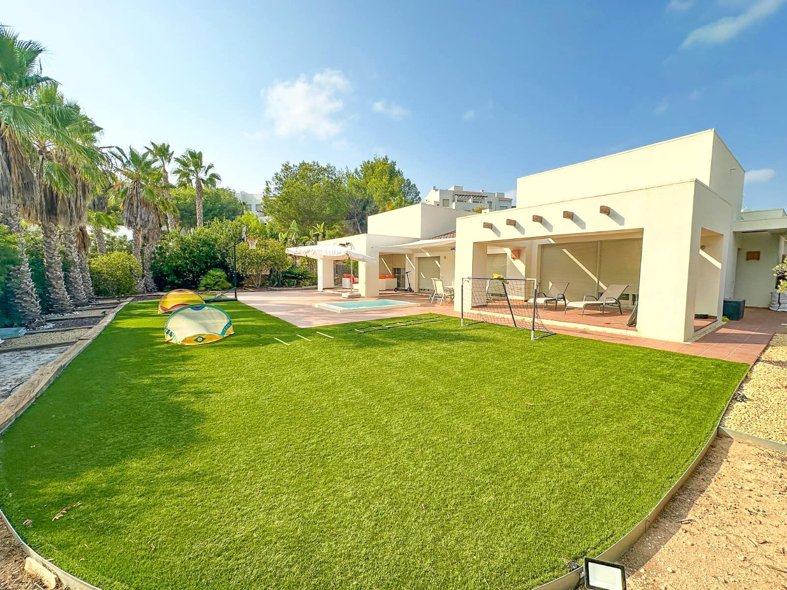5 sovrum Villa till salu i Las Colinas Golf med pool - 749 000 € (Ref: 7359038)