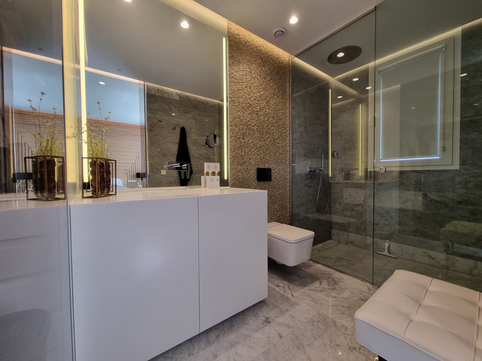 3 slaapkamer Appartement te koop in Las Colinas Golf met zwembad - € 829.000 (Ref: 7509435)