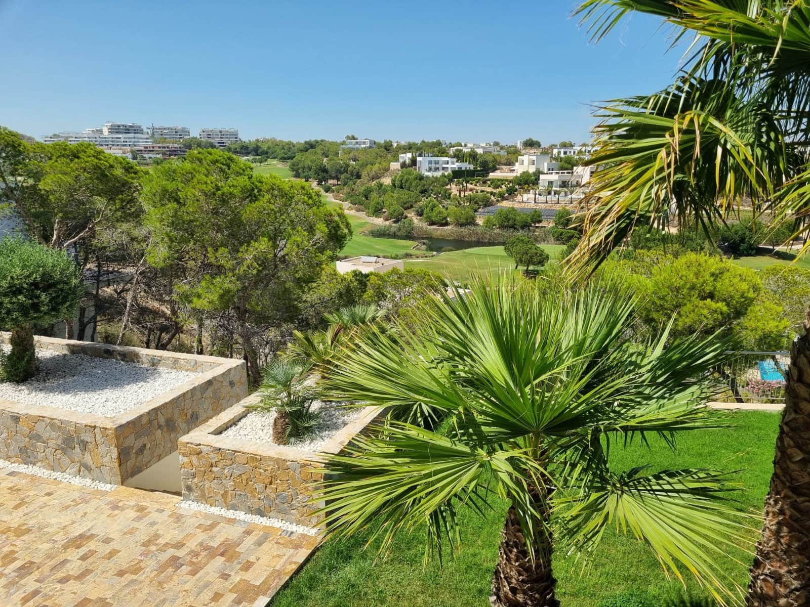 3 slaapkamer Appartement te koop in Las Colinas Golf met zwembad - € 829.000 (Ref: 7509435)