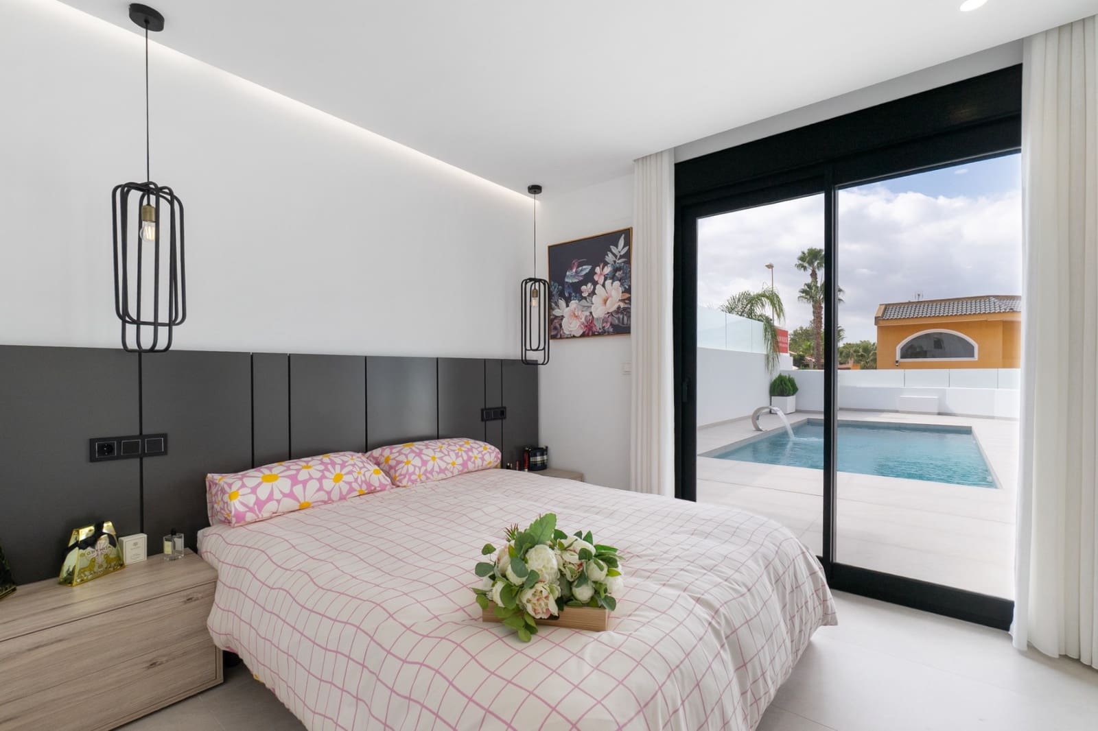 3 bedroom Villa for sale in Rojales with pool - € 549,000 (Ref: 7539047)