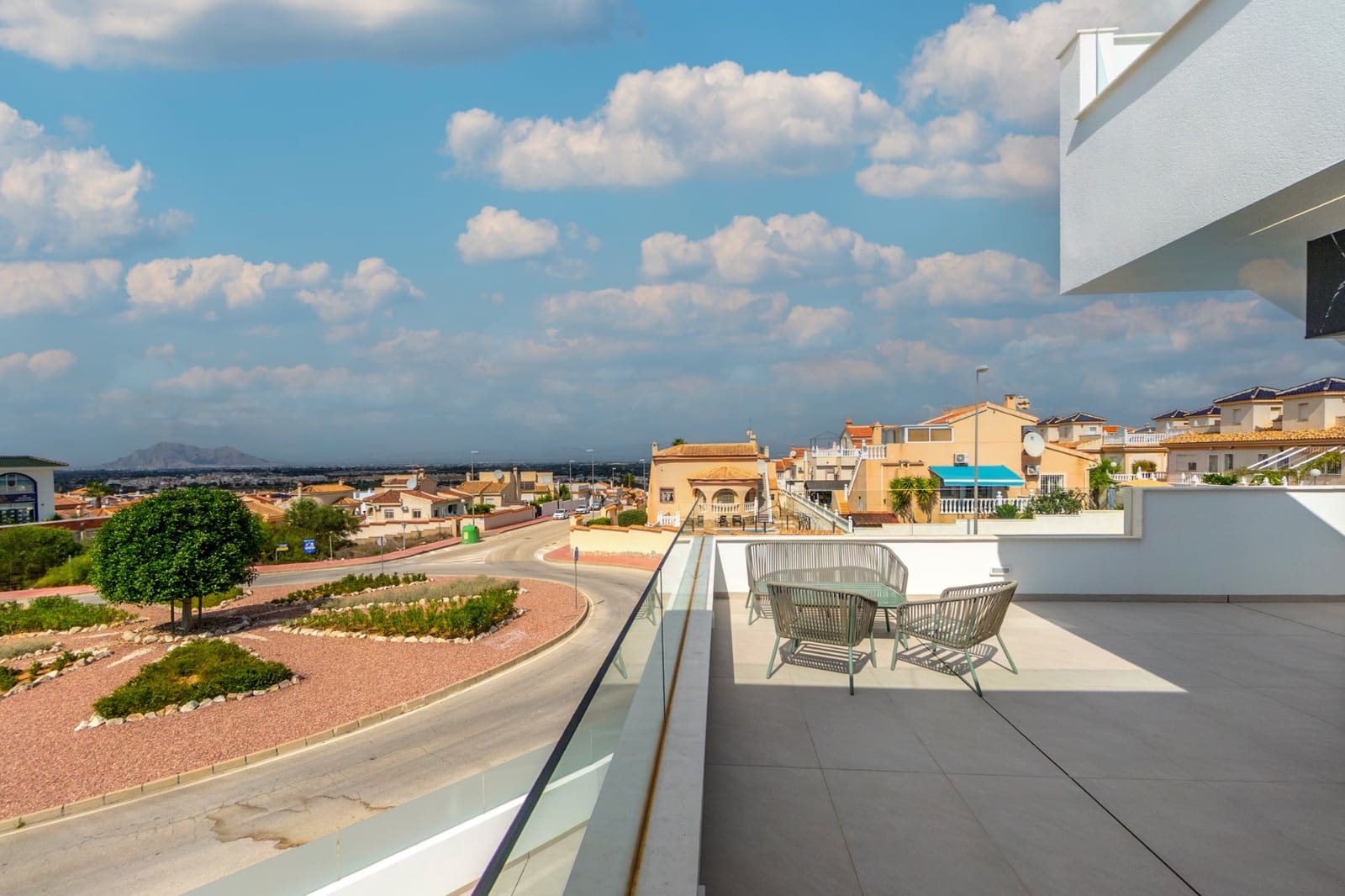 3 bedroom Villa for sale in Rojales with pool - € 549,000 (Ref: 7539047)