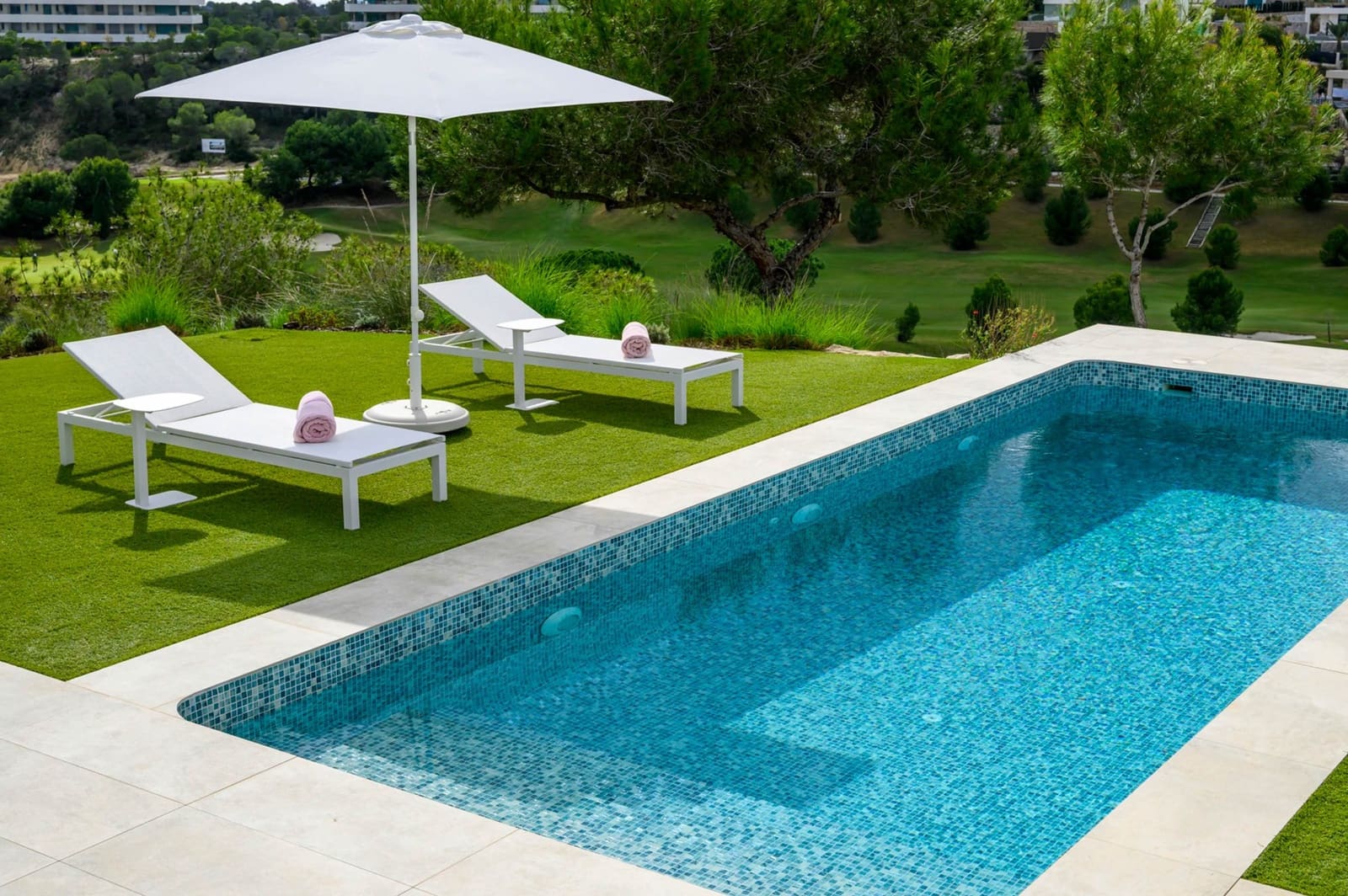 3 sovrum Villa till salu i Las Colinas Golf med pool - 1 895 000 € (Ref: 7574548)