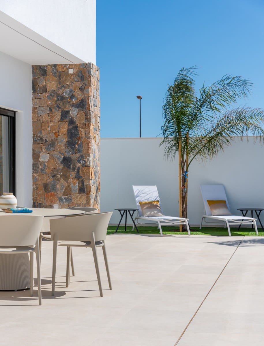 3 bedroom Villa for sale in Los Alcazares with pool garage - € 579,900 (Ref: 7680760)