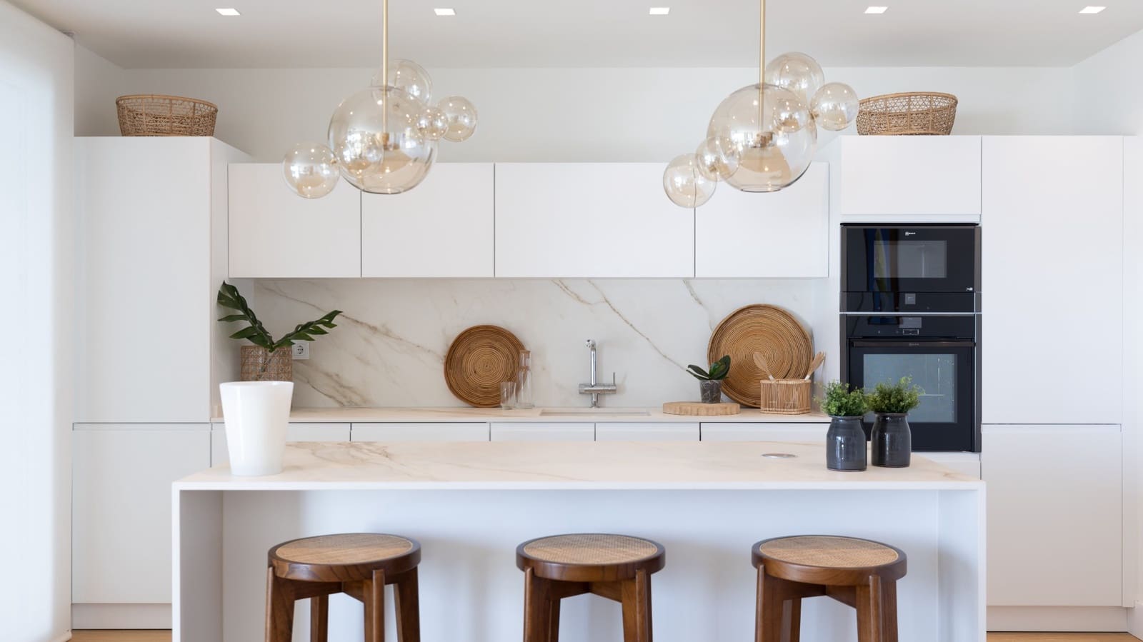 2 sovrum Lägenhet till salu i Benidorm med pool garage - 1 100 000 € (Ref: 7710323)