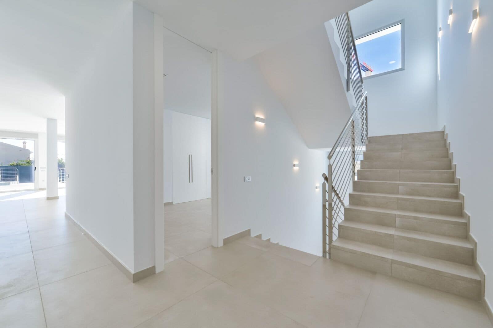 4 bedroom Villa for sale in Finestrat with pool garage - € 1,750,000 (Ref: 7736522)