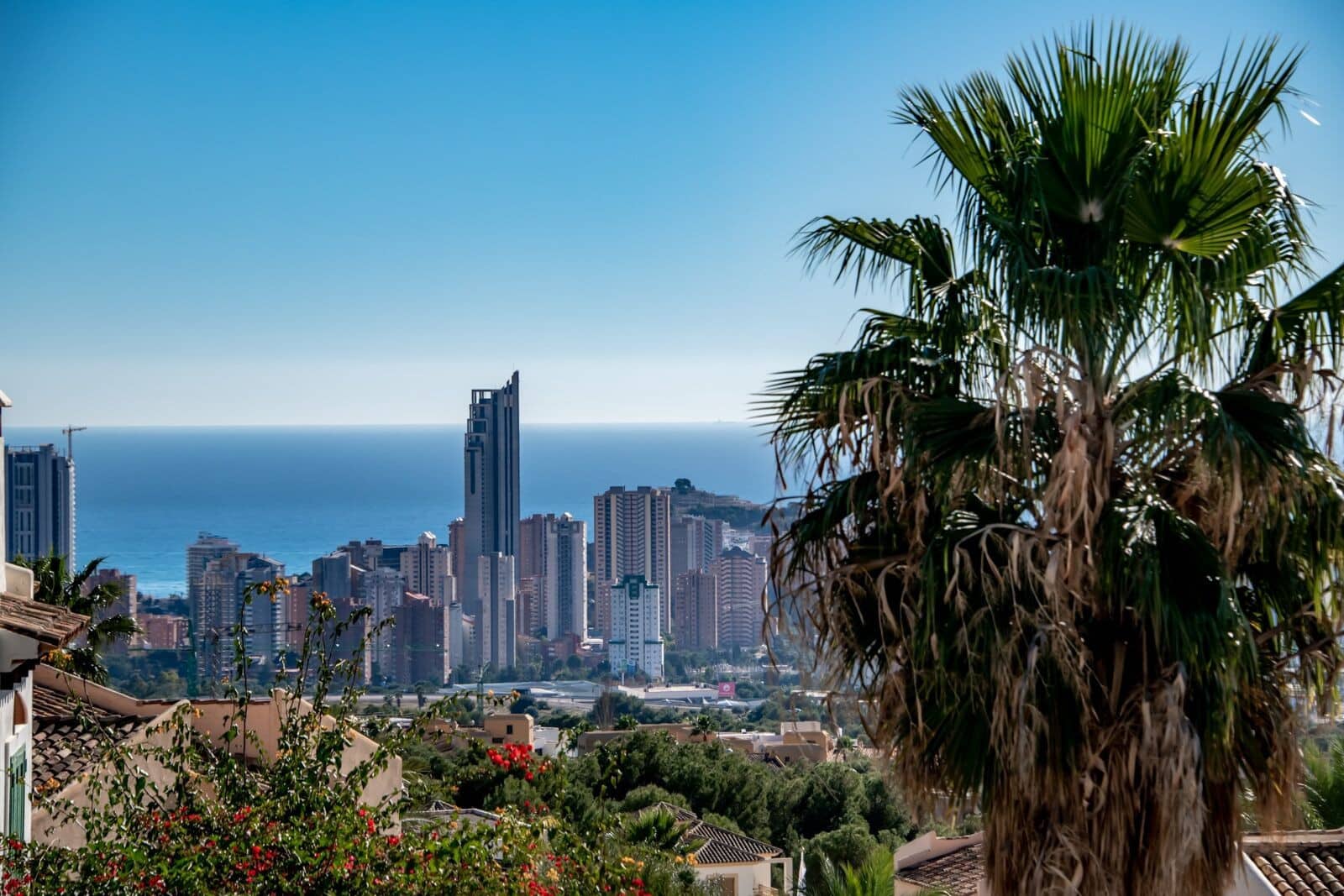 4 bedroom Villa for sale in Finestrat with pool garage - € 1,750,000 (Ref: 7736522)