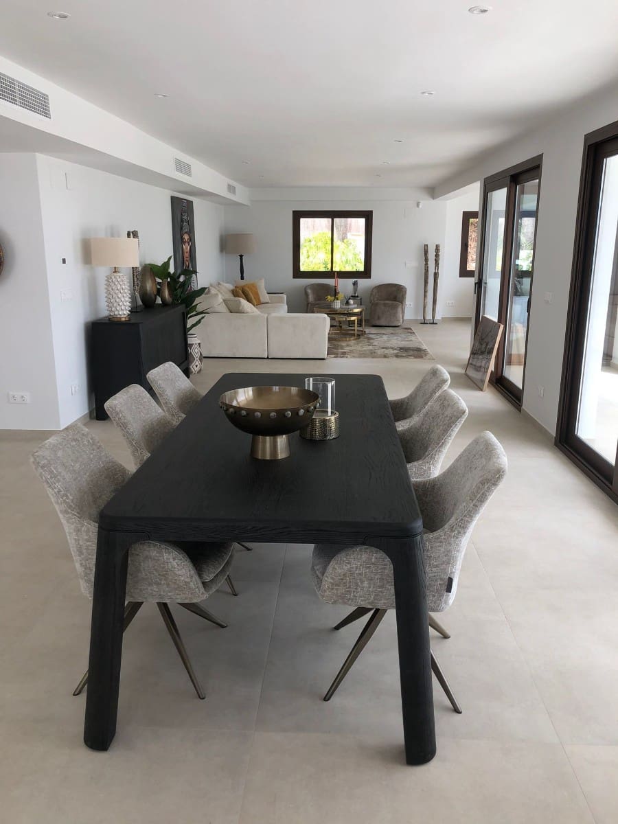 5 bedroom Villa for sale in Altea with pool garage - € 2,250,000 (Ref: 7856957)