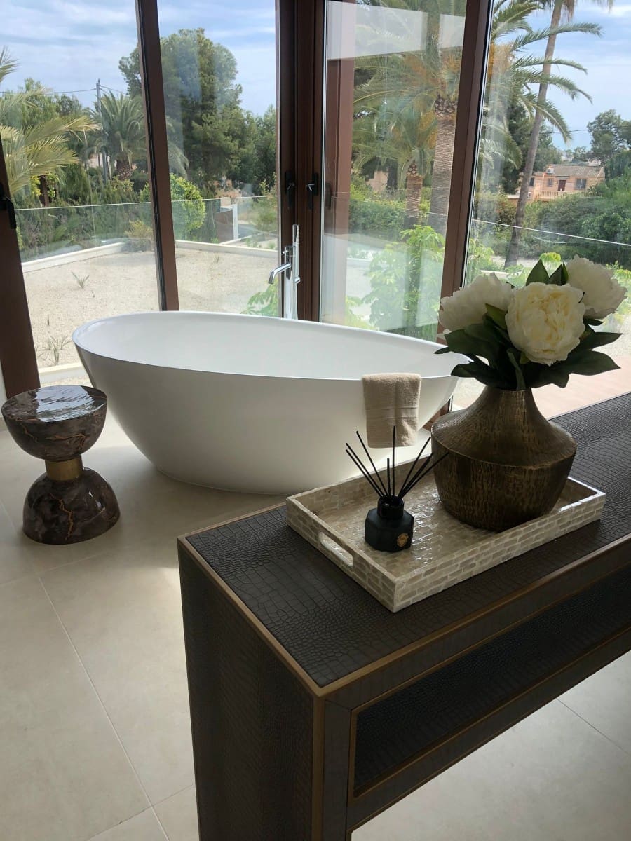 5 bedroom Villa for sale in Altea with pool garage - € 2,250,000 (Ref: 7856957)