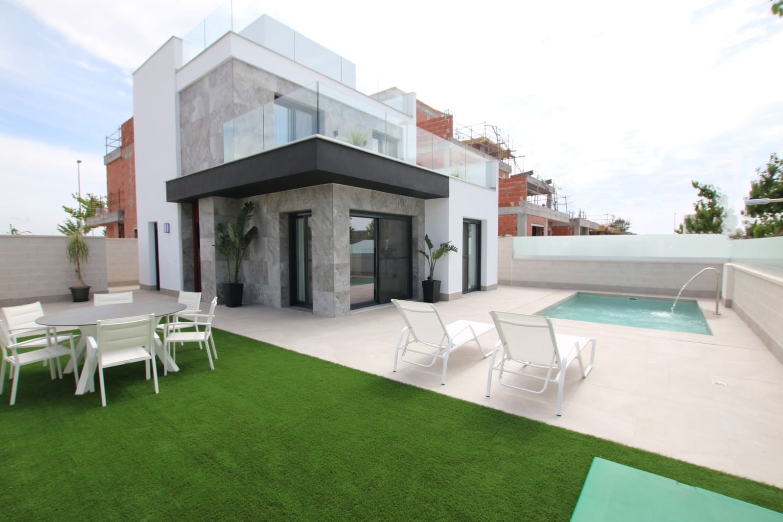 3 Zimmer Villa zu verkaufen in Pilar de la Horadada mit Pool Garage - 485.000 € (Ref: 7950745)