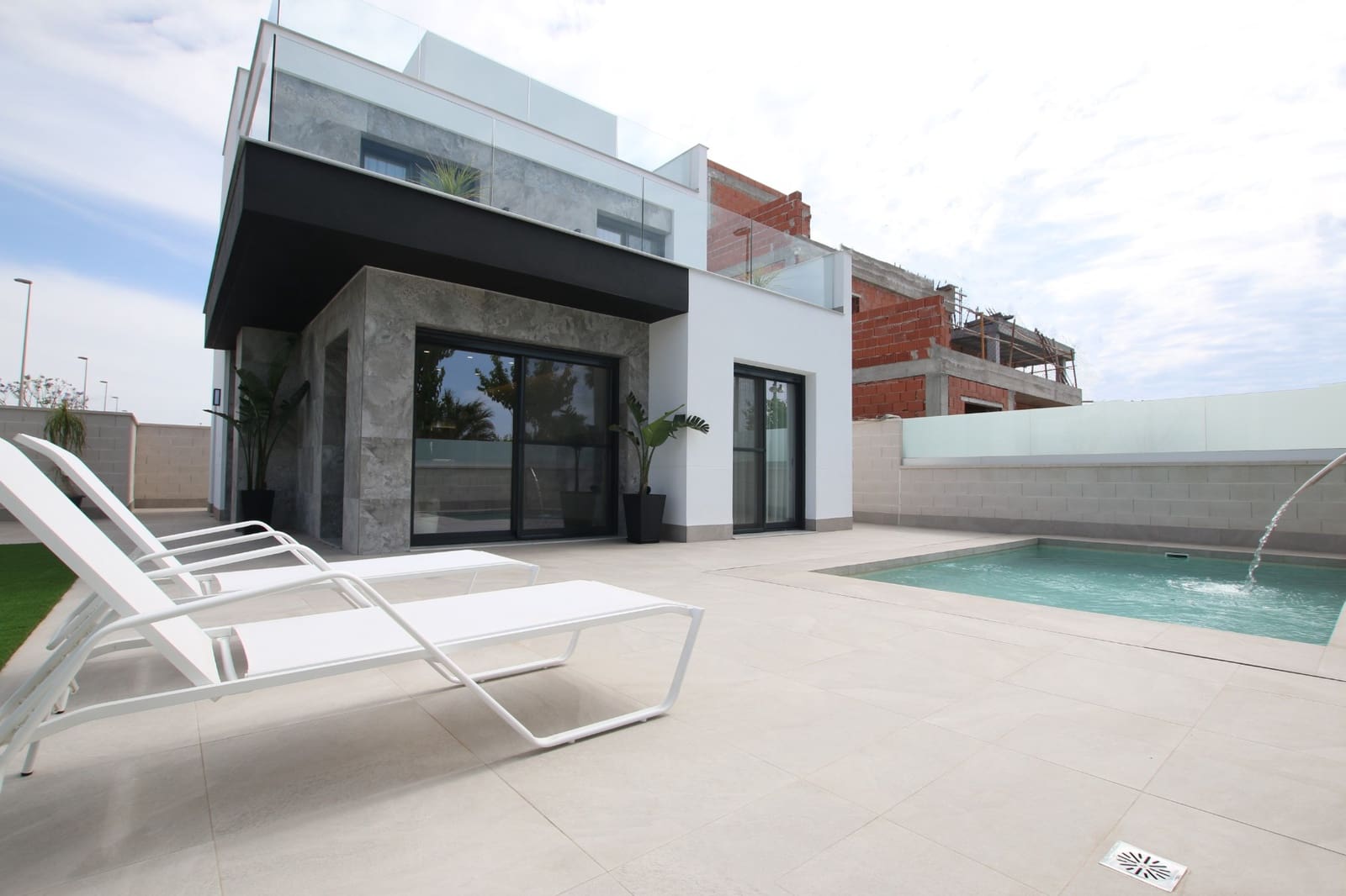 3 Zimmer Villa zu verkaufen in Pilar de la Horadada mit Pool Garage - 485.000 € (Ref: 7950745)