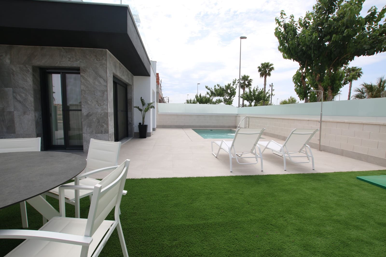 3 Zimmer Villa zu verkaufen in Pilar de la Horadada mit Pool Garage - 485.000 € (Ref: 7950745)