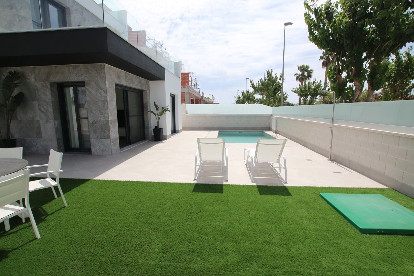 3 Zimmer Villa zu verkaufen in Pilar de la Horadada mit Pool Garage - 485.000 € (Ref: 7950745)