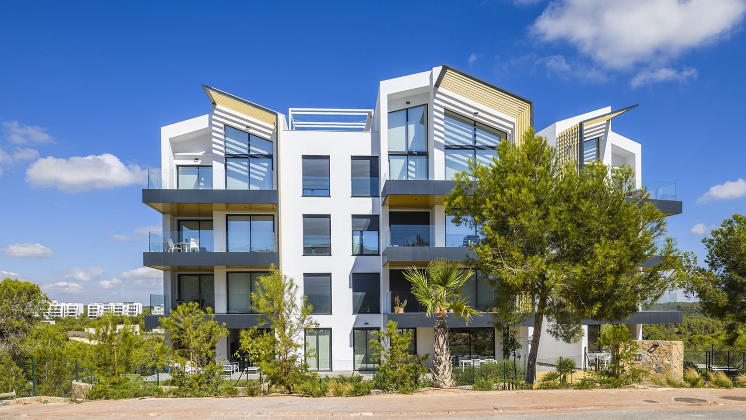 2 slaapkamer Appartement te koop in Las Colinas Golf met zwembad - € 450.000 (Ref: 7973713)