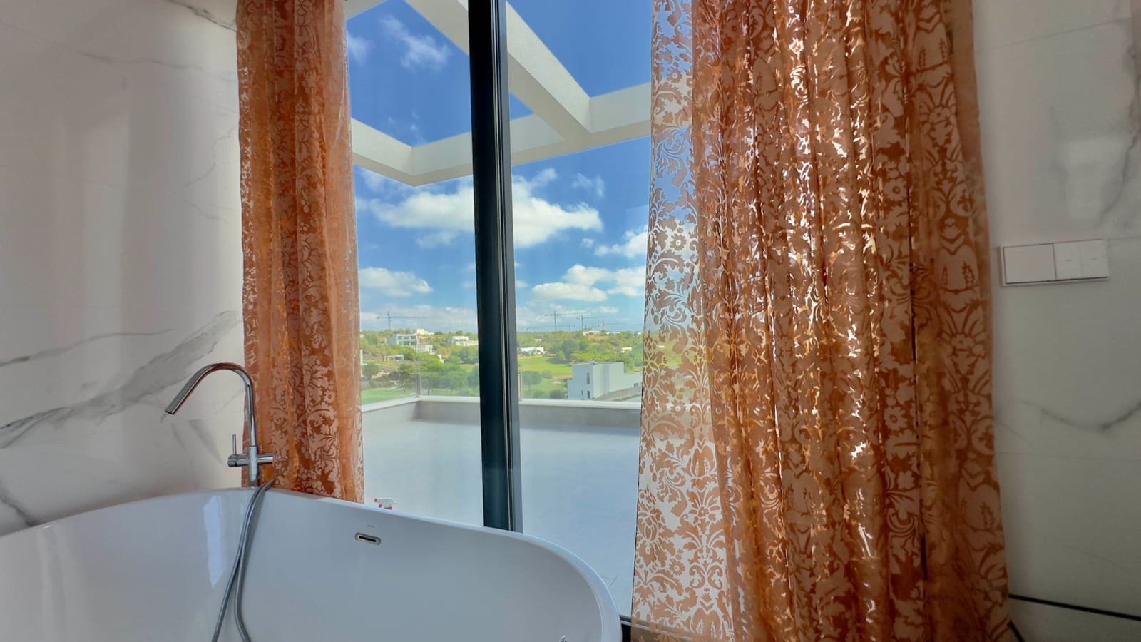 4 Zimmer Villa zu verkaufen in Las Colinas Golf mit Pool - 2.195.000 € (Ref: 8007186)