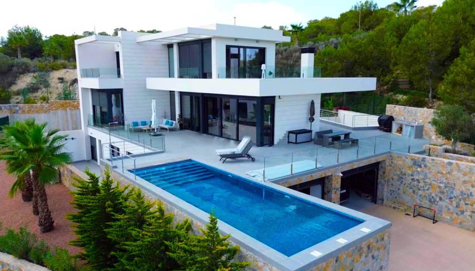 4 Zimmer Villa zu verkaufen in Las Colinas Golf mit Pool - 2.195.000 € (Ref: 8007186)