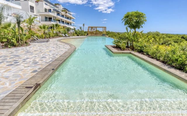 Apartamento de 2 habitaciones en Las Colinas Golf, Orihuela en venta con piscina - 799.000 € (Ref: 8062406)