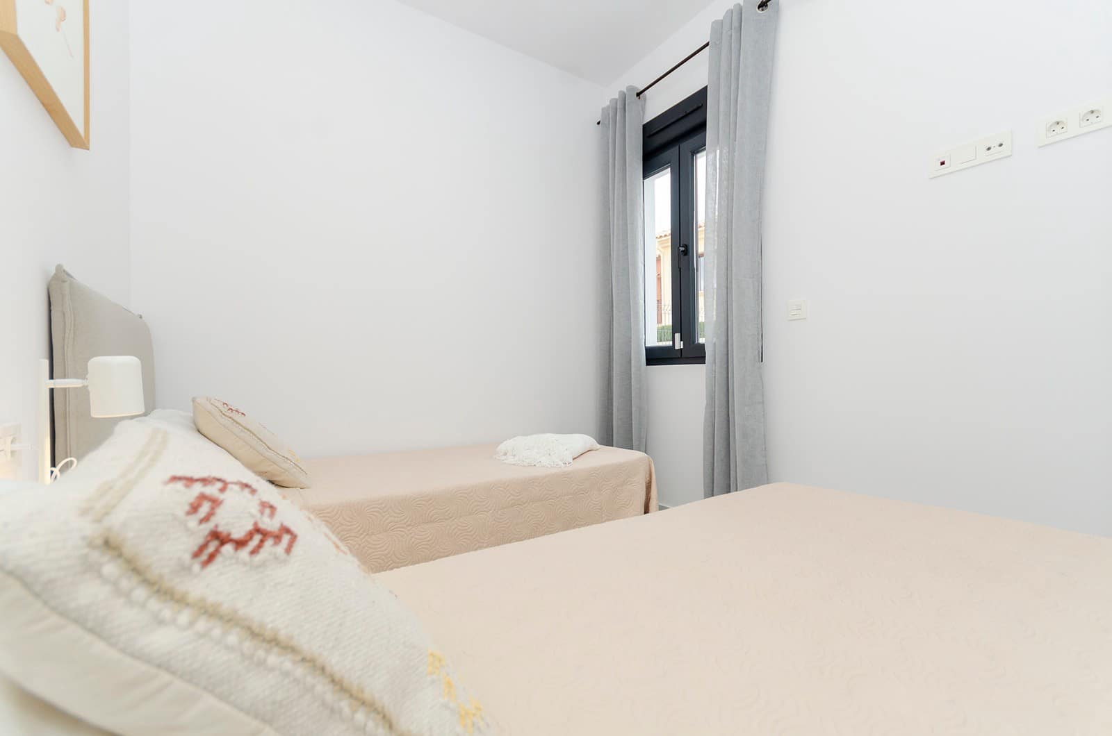 3 bedroom Villa for sale in Torrevieja with pool - € 409,000 (Ref: 8067513)