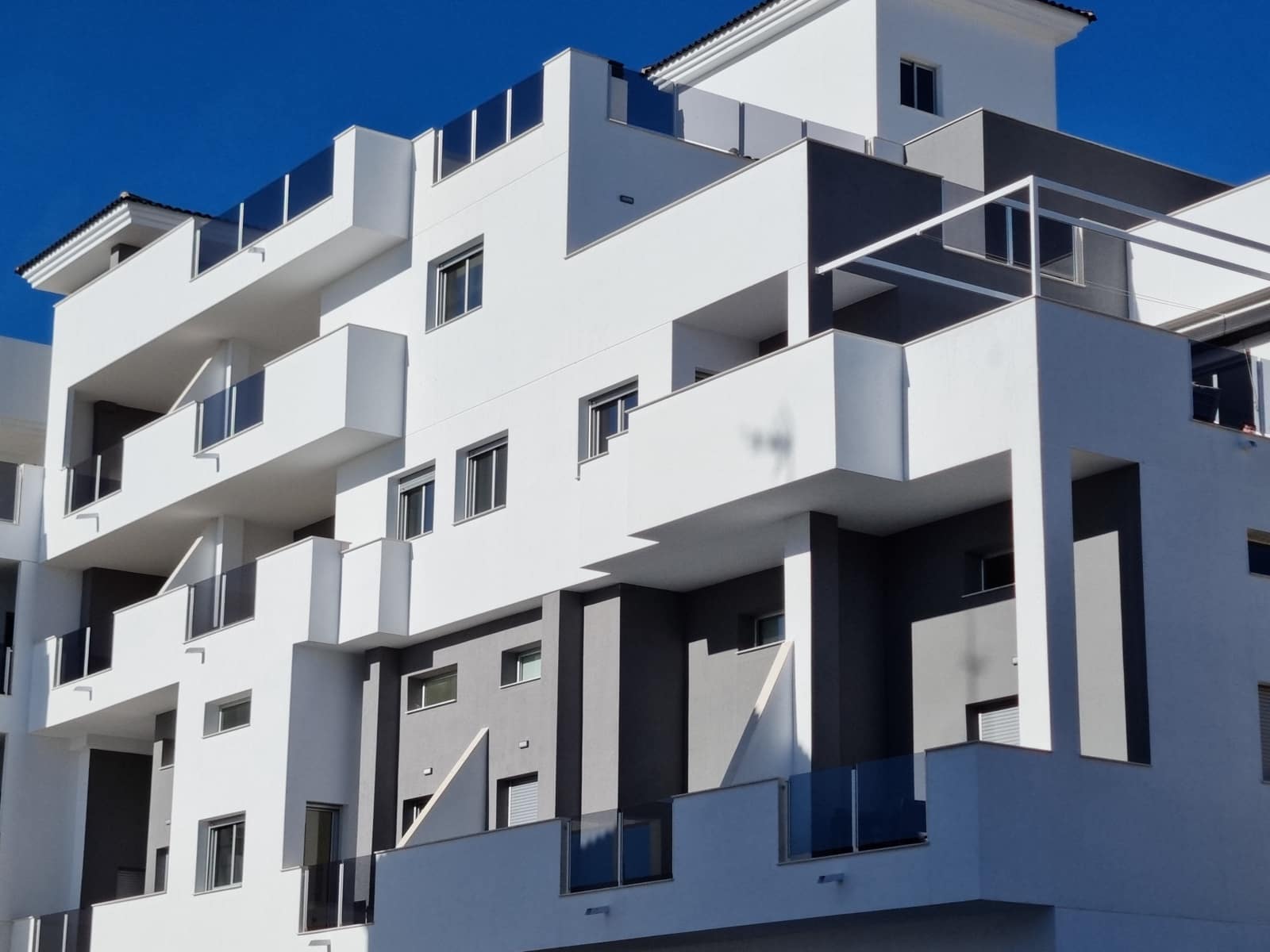 2 soveværelse Lejlighed til salg i Villamartin med swimmingpool garage - € 255.000 (Ref: 8195750)