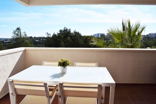 2 soveværelse Lejlighed til leje i Las Colinas Golf, Orihuela med swimmingpool garage - € 1.600 (Ref: 8252007)