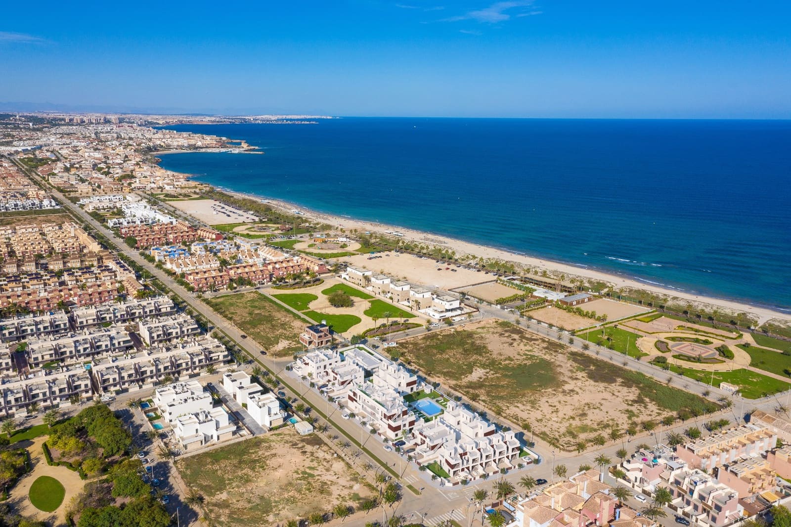 Casa de 3 habitaciones en Torre de la Horadada en venta con piscina - 429.900 € (Ref: 8293568)