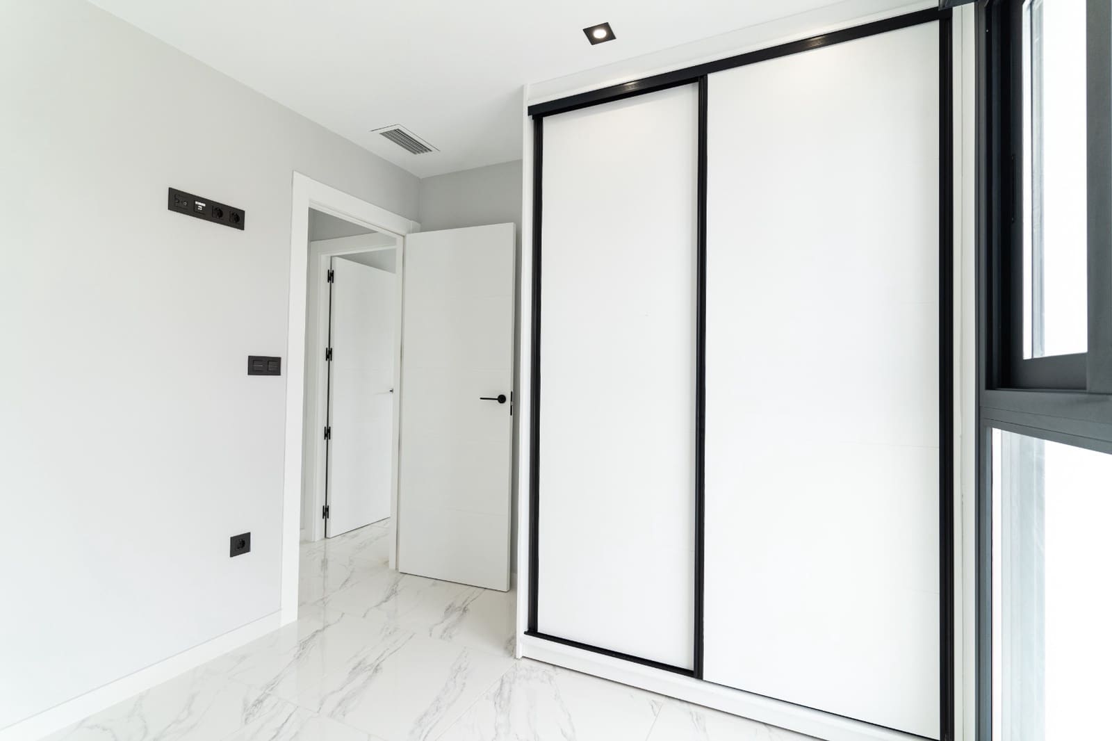 4 makuuhuone Huvila myytävänä paikassa Pilar de la Horadada mukana uima-altaan - 575 000 € (Ref: 8406587)