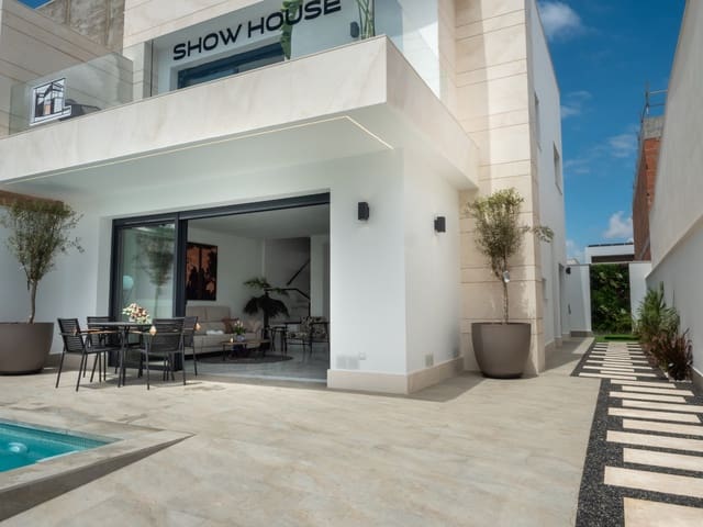 3 soverom Villa til salgs i San Pedro del Pinatar ciudad, San Pedro del Pinatar med svømmebasseng - € 465 000 (Ref: 8513669)