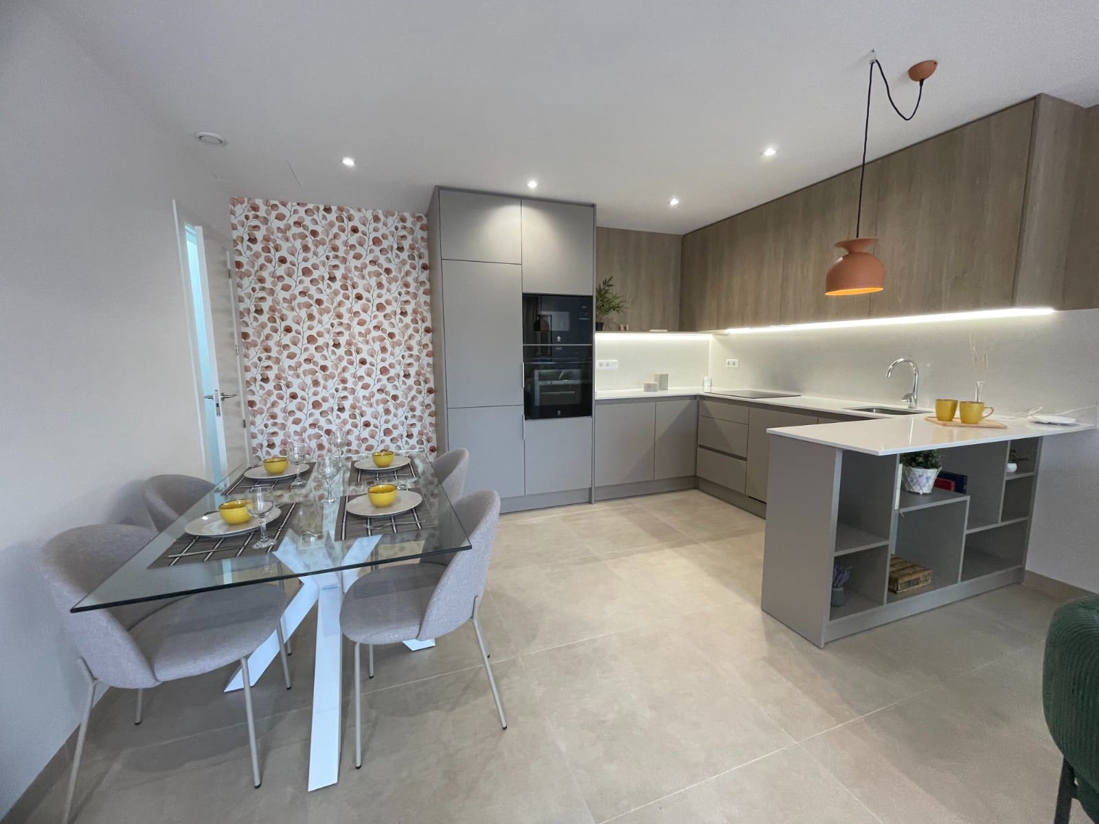 Chalet de 3 habitaciones en San Pedro del Pinatar en venta con piscina - 419.900 € (Ref: 8528520)