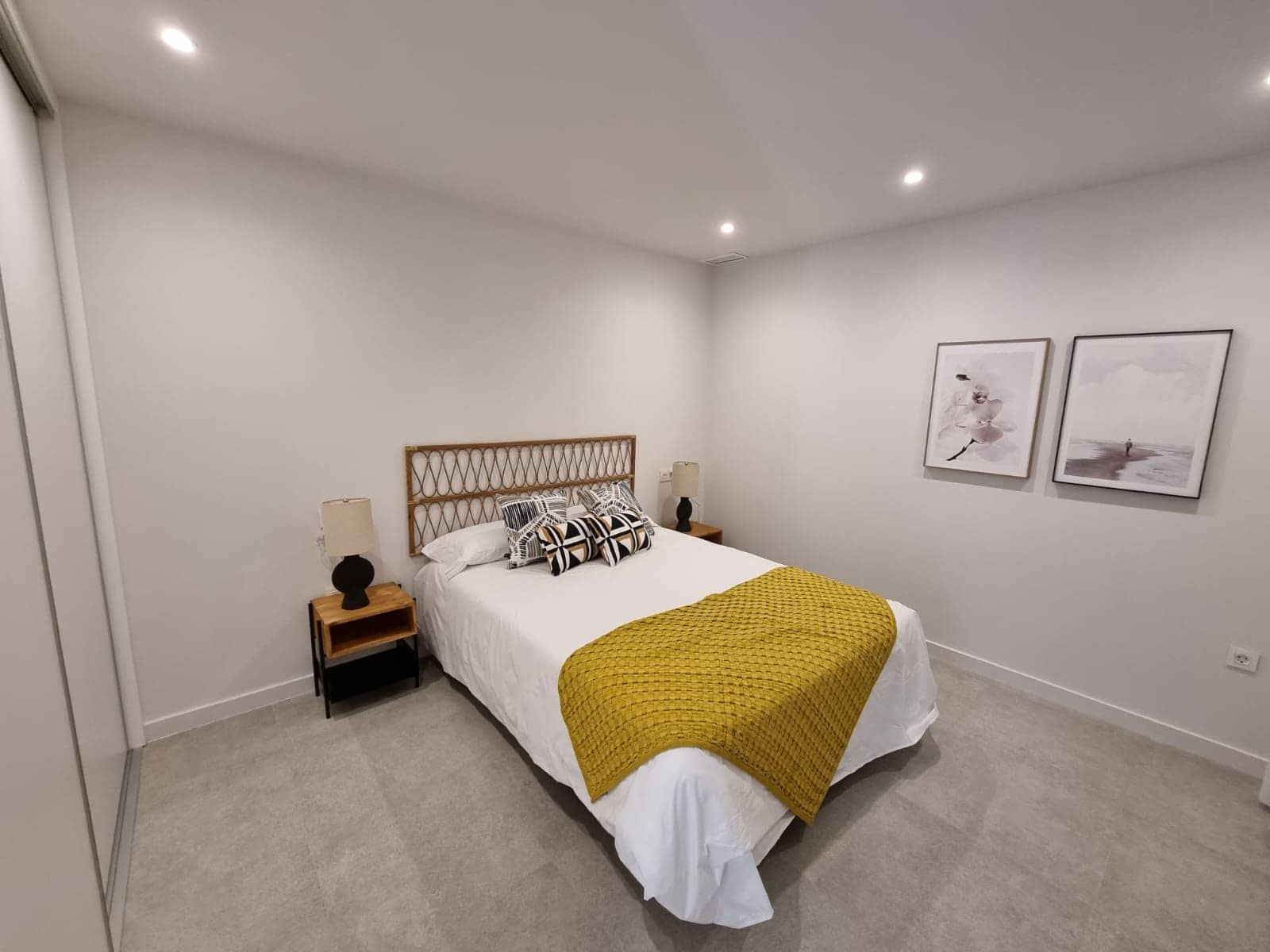 2 bedroom Apartment for sale in Pilar de la Horadada with pool - € 259,900 (Ref: 8535700)