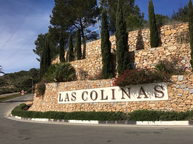 2 slaapkamer Appartement te koop in Las Colinas Golf met zwembad - € 359.000 (Ref: 8552076)