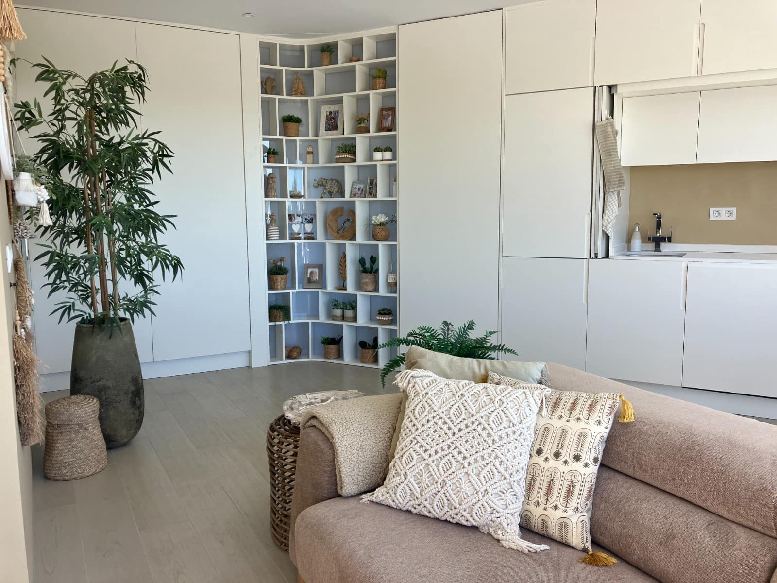 2 slaapkamer Appartement te koop in Las Colinas Golf met zwembad - € 359.000 (Ref: 8552076)