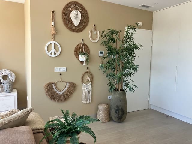 2 slaapkamer Appartement te koop in Las Colinas Golf, Orihuela met zwembad - € 359.000 (Ref: 8552076)