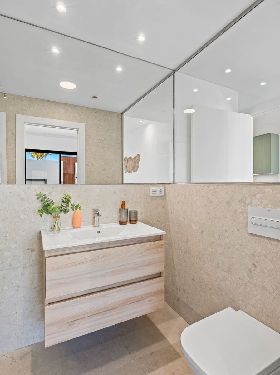 2 Zimmer Apartment zu verkaufen in Los Alcazares mit Pool Garage - 265.000 € (Ref: 8553167)