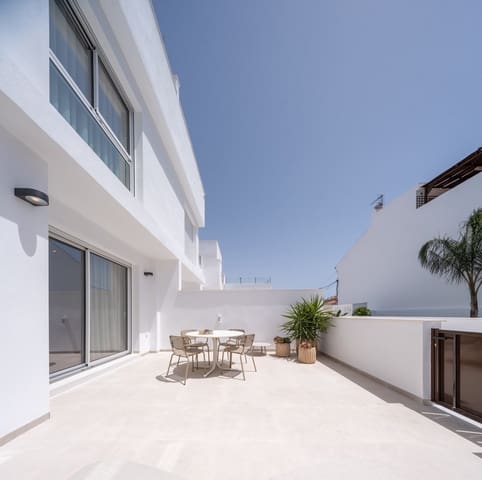 2 soverom Leilighet til salgs i Pilar de la Horadada ciudad, Pilar de la Horadada med svømmebasseng garasje - € 304 900 (Ref: 8567099)