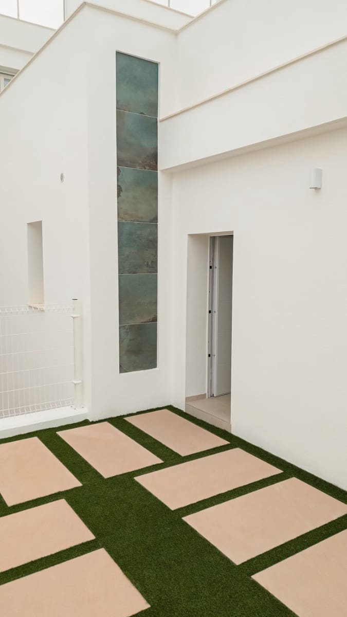 3 chambre Villa/Maison à vendre à Los Alcazares avec piscine garage - 467 000 € (Ref: 8602750)