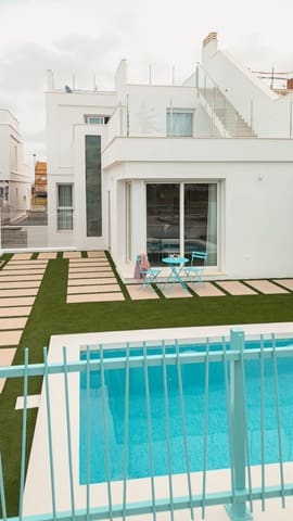 3 chambre Villa/Maison à vendre à Las Lomas de Rame - Bahía Bella, Los Alcázares avec piscine garage - 467 000 € (Ref: 8602750)