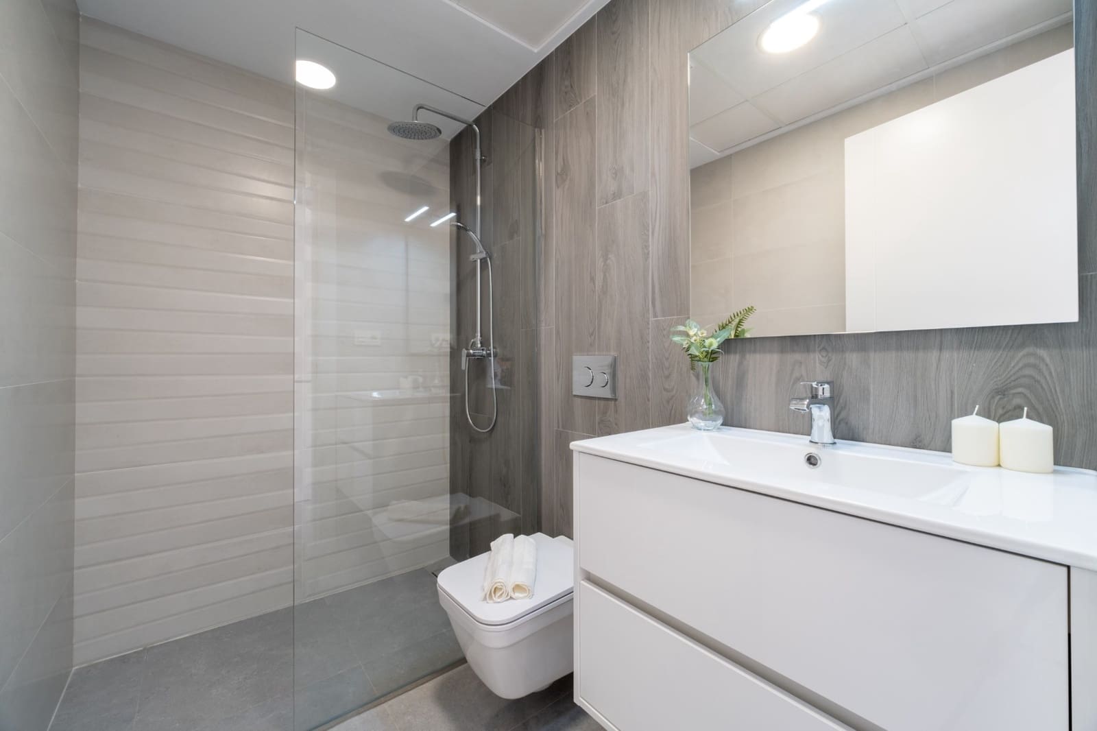 2 soveværelse Byhus til salg i Villamartin med swimmingpool garage - € 280.000 (Ref: 8640354)