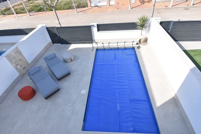 3 Zimmer Villa zu verkaufen in San Pedro del Pinatar ciudad, San Pedro del Pinatar mit Pool - 397.000 € (Ref: 8661489)