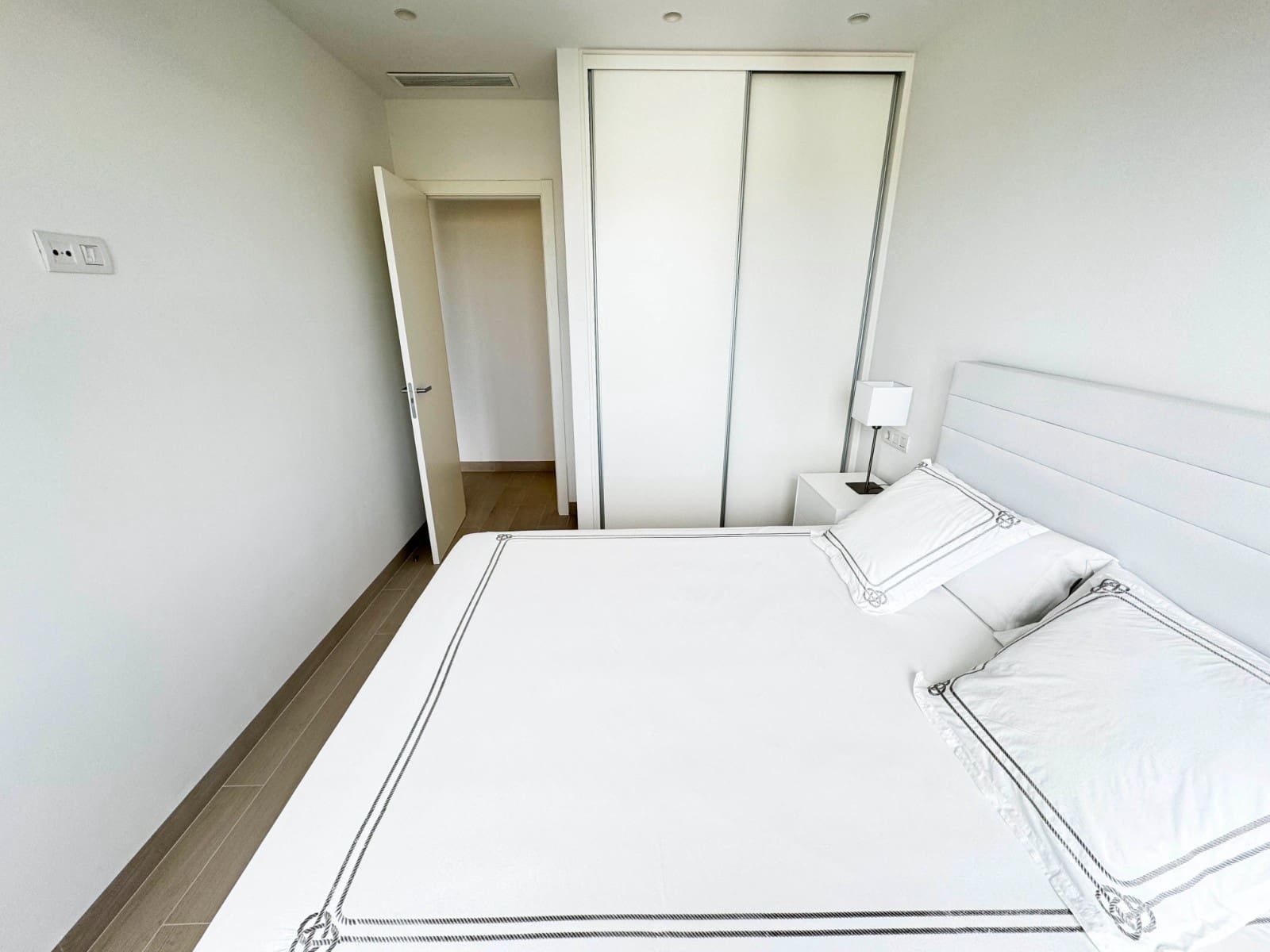 3 chambre Appartement à vendre à Las Colinas Golf avec piscine - 449 000 € (Ref: 8674479)