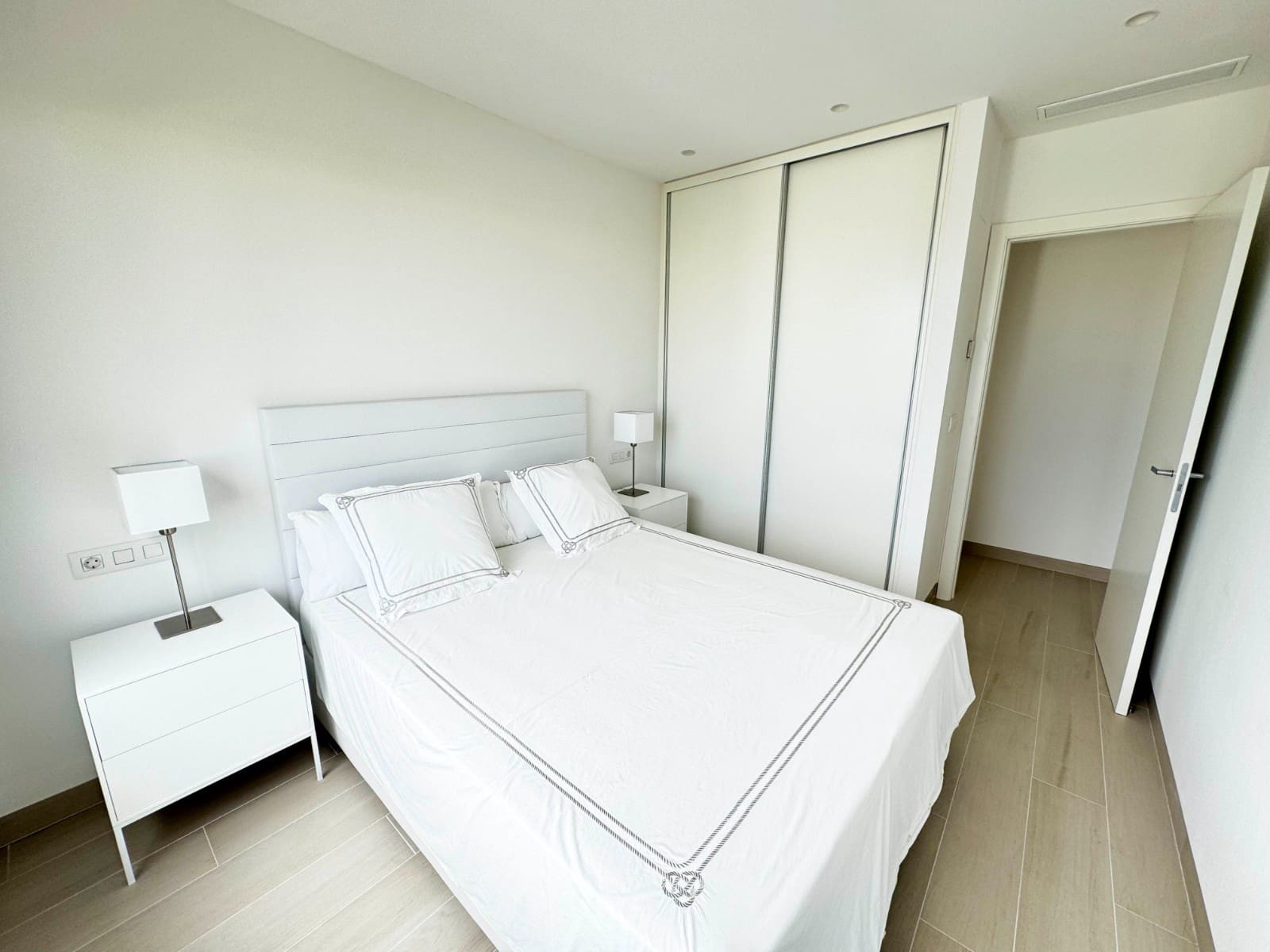 3 chambre Appartement à vendre à Las Colinas Golf avec piscine - 449 000 € (Ref: 8674479)