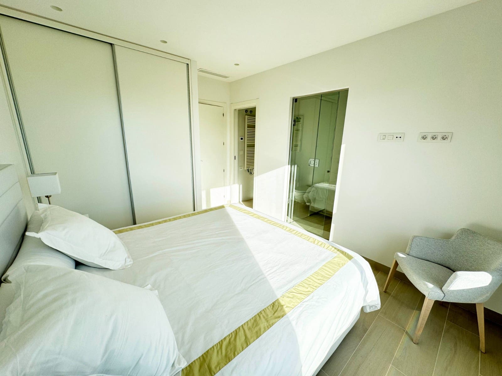 3 chambre Appartement à vendre à Las Colinas Golf avec piscine - 449 000 € (Ref: 8674479)