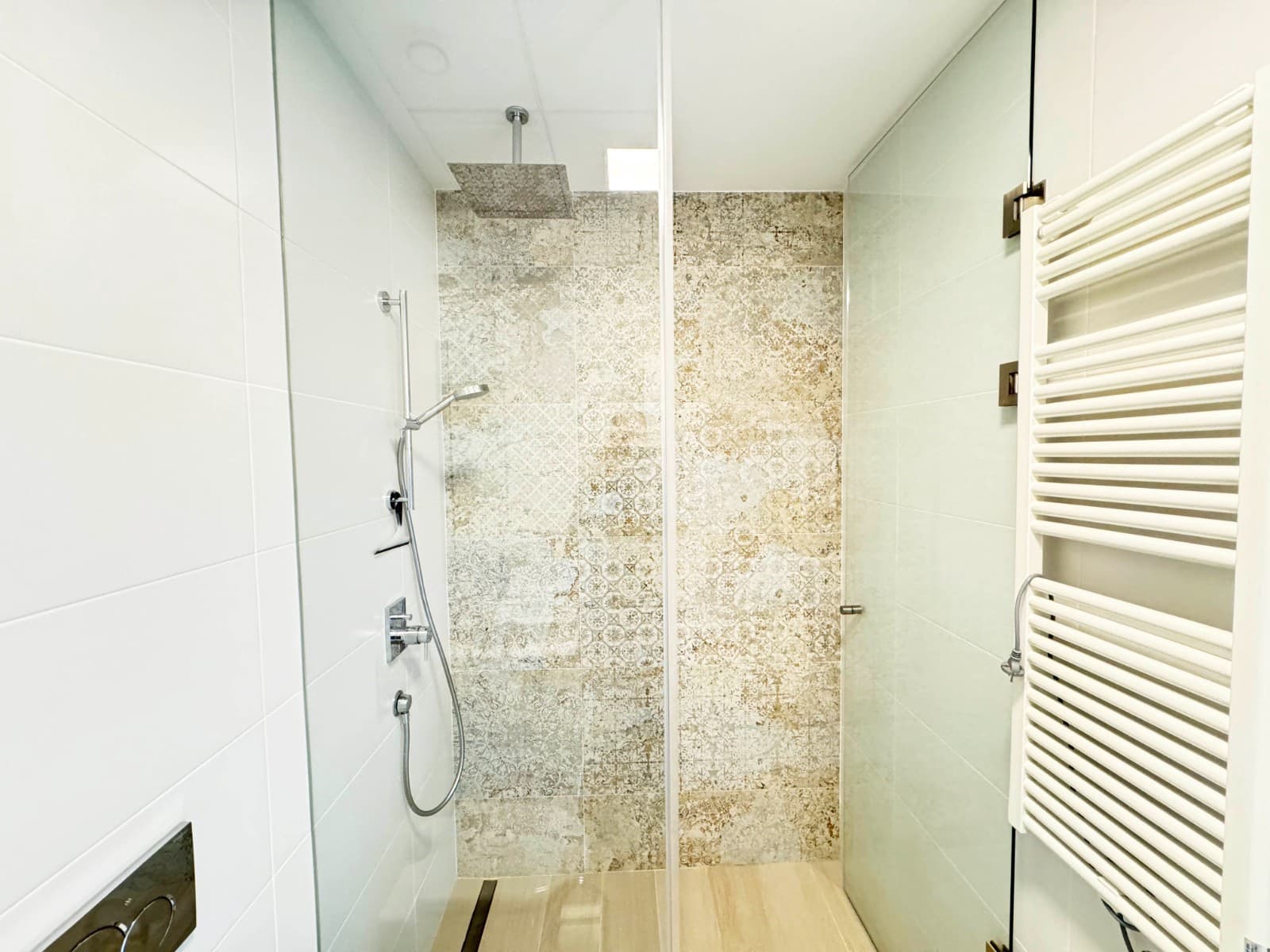 3 chambre Appartement à vendre à Las Colinas Golf avec piscine - 449 000 € (Ref: 8674479)