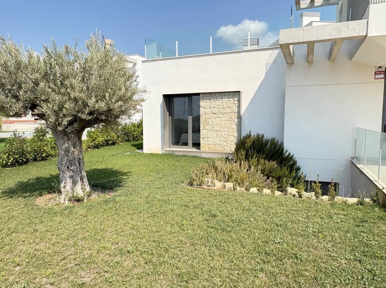 3 bedroom Villa for sale in Finestrat with pool garage - € 797,000 (Ref: 8677271)