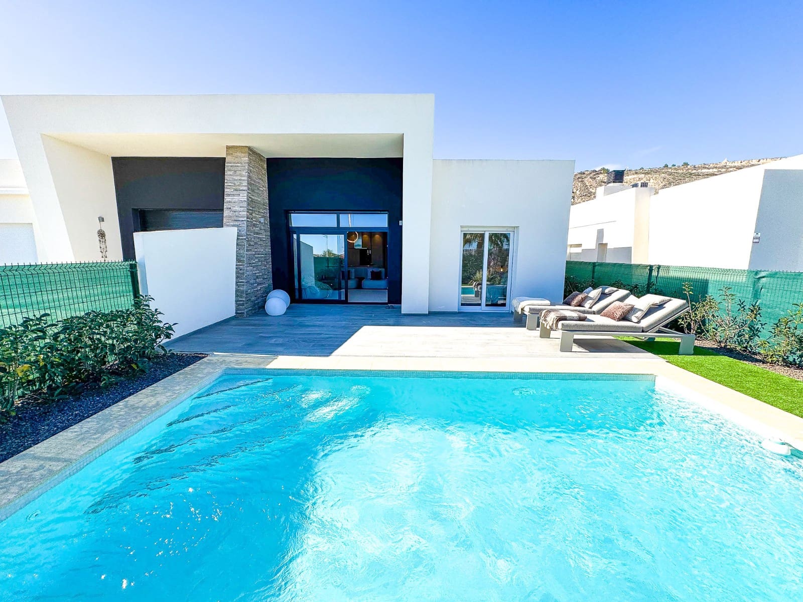 3 makuuhuone Huvila myytävänä paikassa Algorfa mukana uima-altaan - 465 000 € (Ref: 8780566)