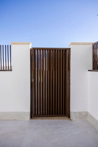 3 sovrum Hus till salu i Los Montesinos med pool - 299 000 € (Ref: 8785704)