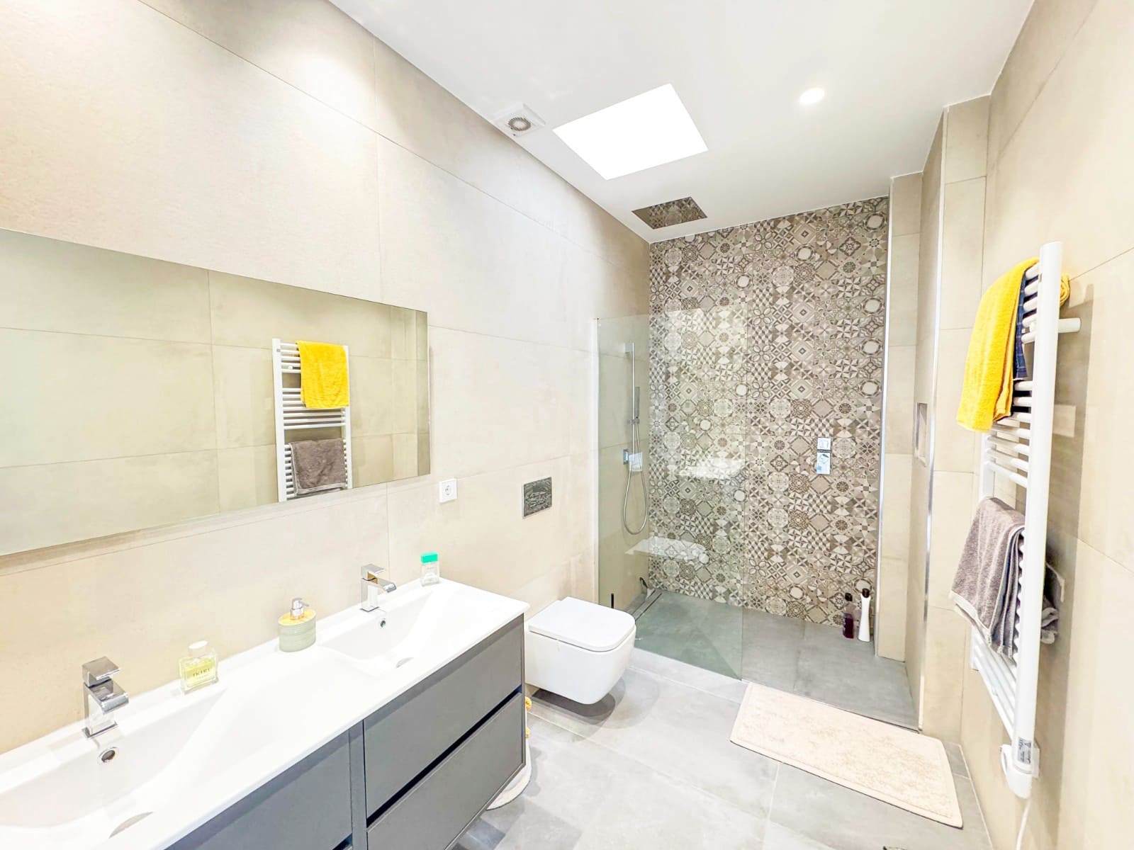 4 quarto Moradia para venda em Las Colinas Golf com piscina - 875 000 € (Ref: 8786125)