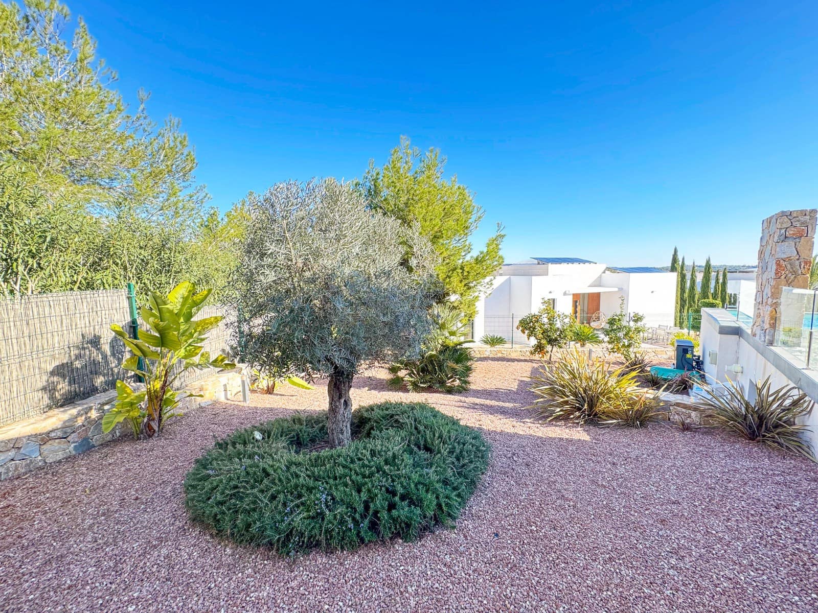 4 quarto Moradia para venda em Las Colinas Golf com piscina - 875 000 € (Ref: 8786125)