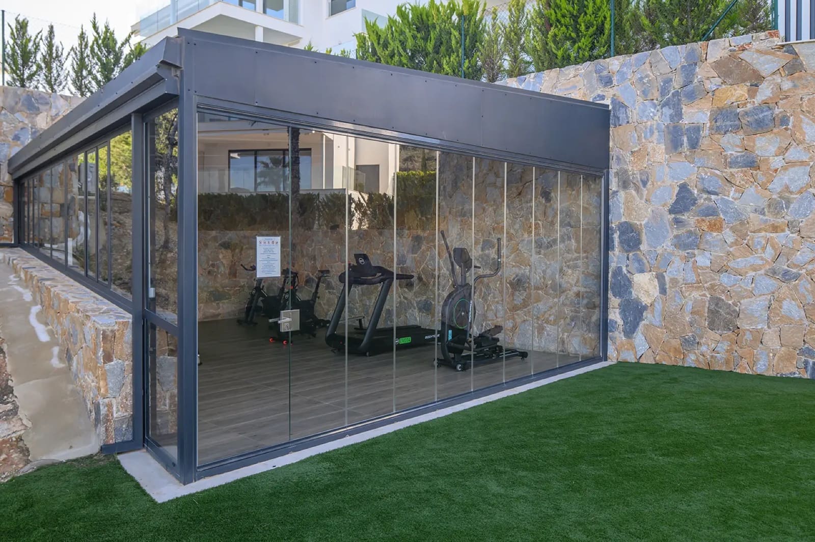 3 slaapkamer Appartement te koop in Las Colinas Golf met zwembad - € 489.000 (Ref: 8792194)