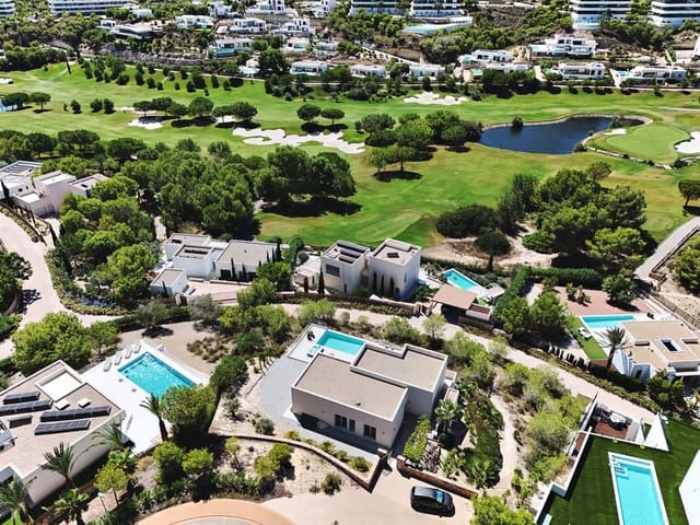 3 quarto Moradia para venda em Las Colinas Golf, Orihuela com piscina - 1 495 000 € (Ref: 8845395)