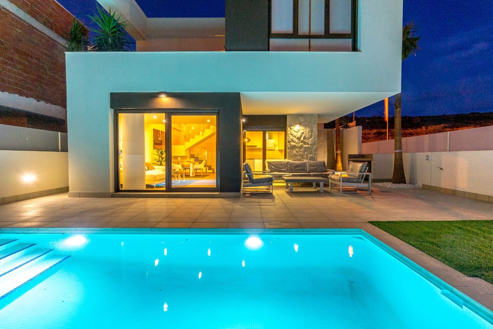 3 soveværelse Villa til salg i Rojales med swimmingpool - € 649.000 (Ref: 8923216)