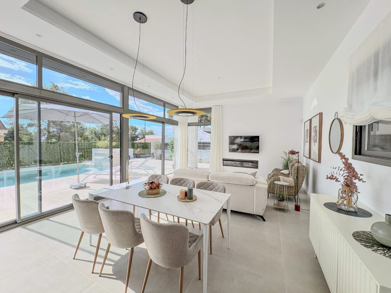 3 slaapkamer Villa te koop in Pinar de Campoverde met zwembad - € 825.000 (Ref: 8931702)